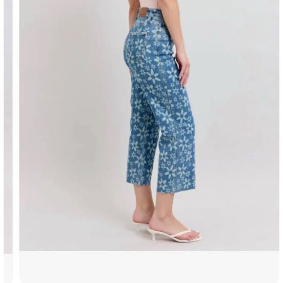 Judy Blue Floral Print Crop Wide Leg Jeans 15 32 Retro Hippie Flower SOLD OUT - Picture 9 of 9
